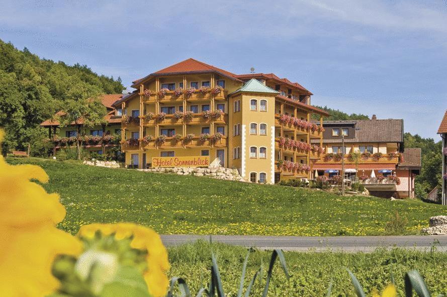 Hotel Sonnenblick Schwabthal Exterior foto